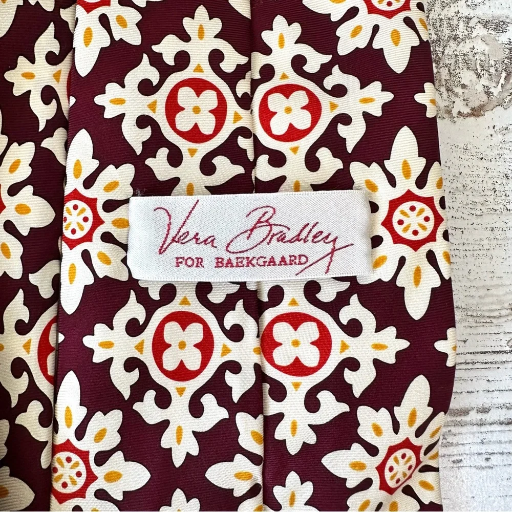 VERA BRADLEY for BAEKGAARD Floral Retro 100% Silk Handmade Tie